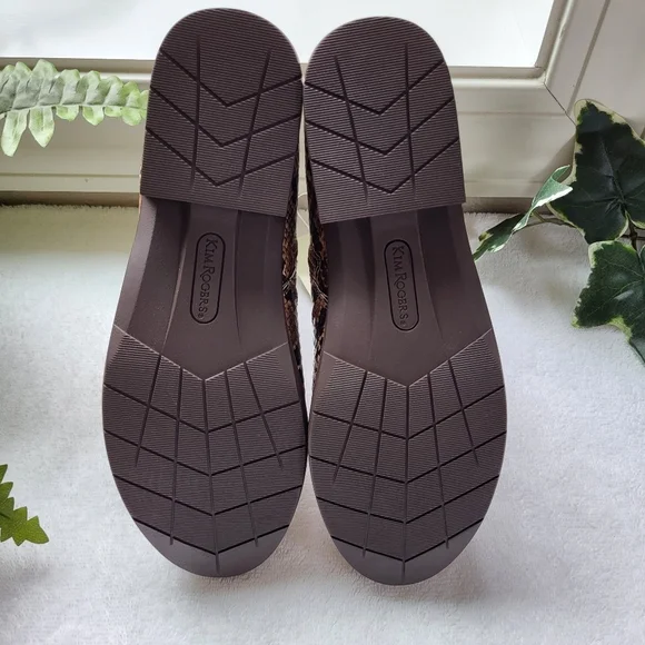 KIM ROGERS Faux Brown Faux Snakeskin Low Heel Brandi Booties | Size 8    (NIB) - Picture 4 of 7